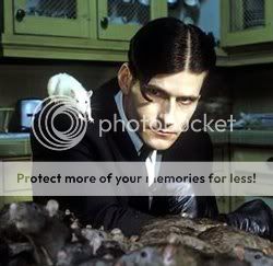 crispin-glover-with-rats.jpg