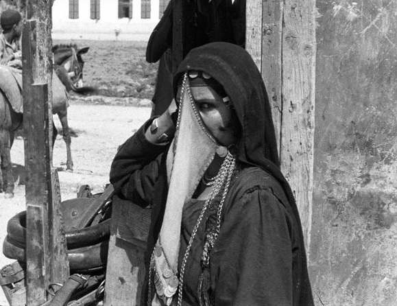 Beersheba_Palestine%2C_a_veiled_Arab_woman.jpg