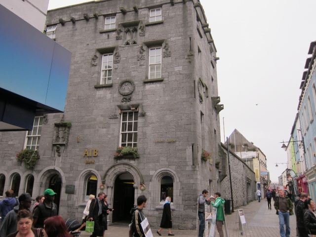 castle bank