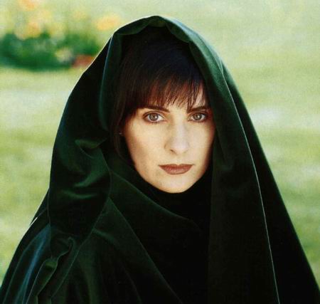 enya41.jpg