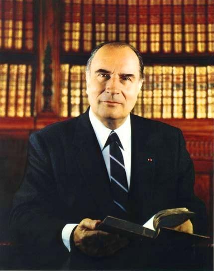 mitterrand-portrait-officiel.jpg