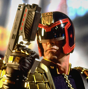 judge-dredd-kickass-stalone.png