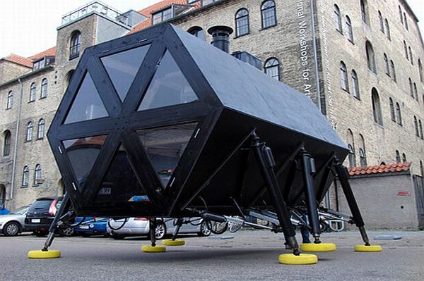 walking_house_bnxxh.jpg