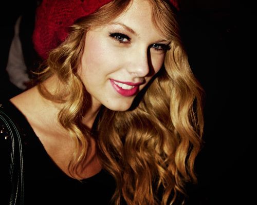 blonde-smile-taylor-swift-Favim.com-349868.jpg