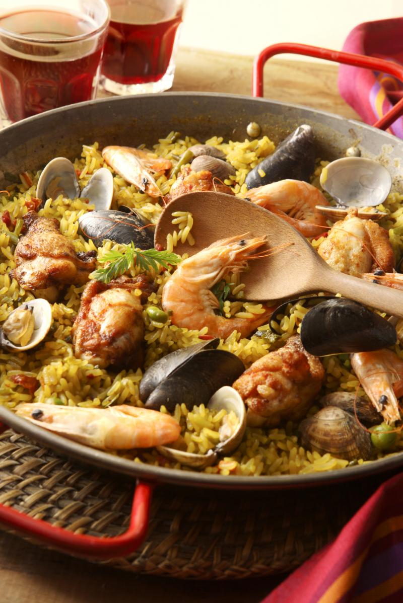 Seafood_Paella.5492600_std.jpg