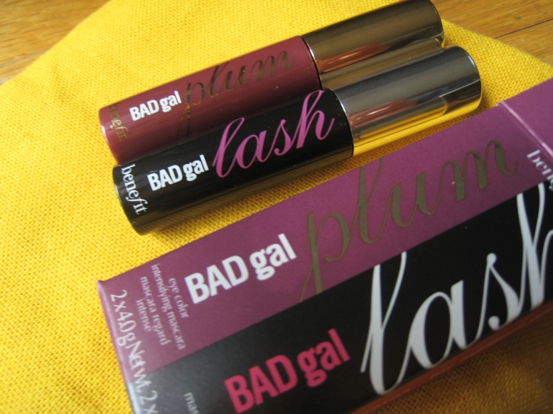 benefit+mascara+bad+gal+lash+plum.jpg