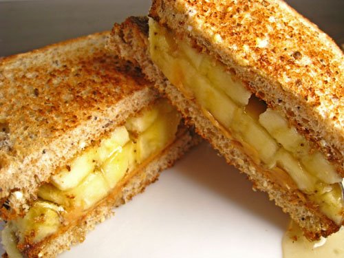 Peanut+Butter,+Banana+and+Honey+Sandwich+500.jpg