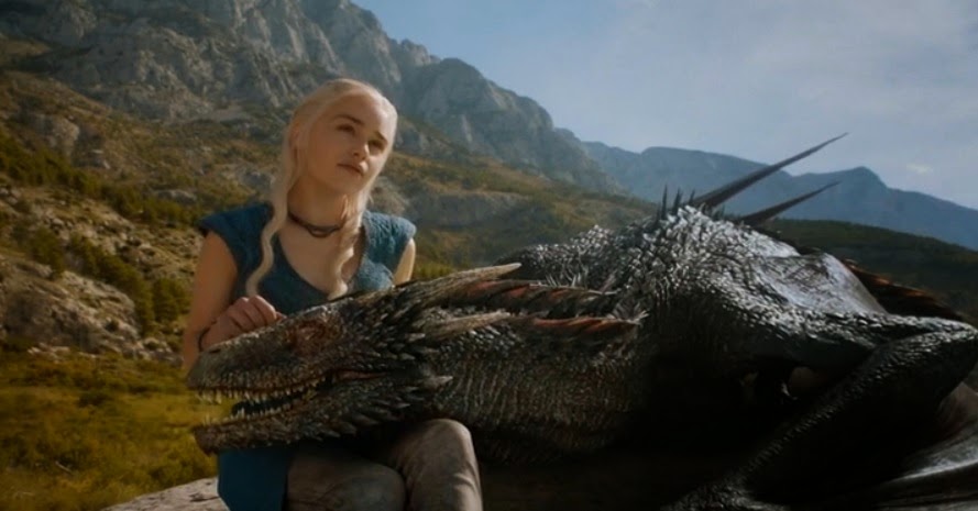 Daenerys+acariciando+a+Drogon.jpg