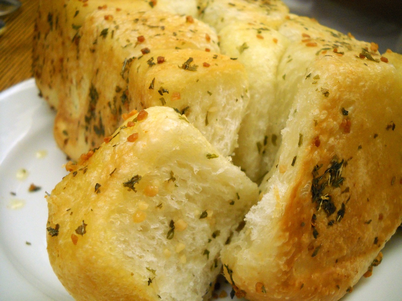 garlic+pull-apart+bread.jpg