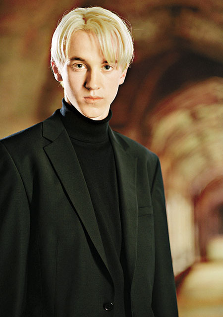 Draco-Malfoy-harry-potter-and-the-goblet-of-fire-1742483-450-640.jpg