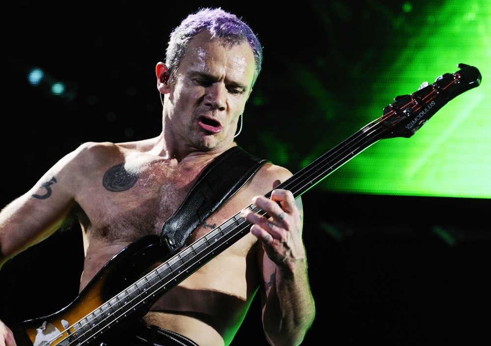 red-hot-chili-peppers-performing-at-lg-arena-04.jpg