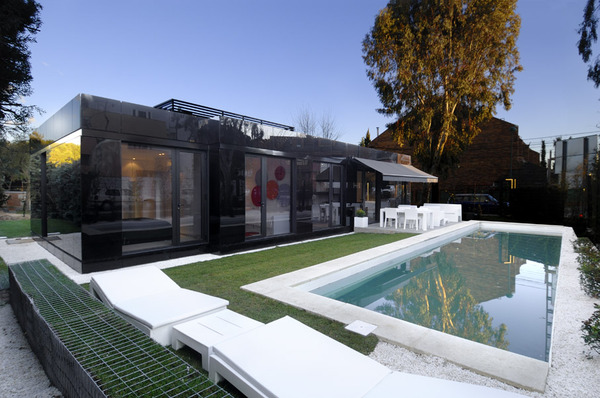glass-prefab-homes-modular-design-a-cero-1-thumb.jpg