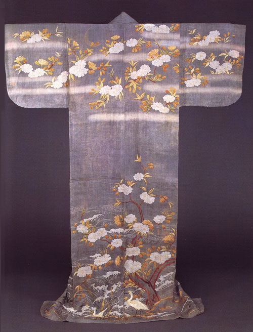 embroidered_kimono.jpg